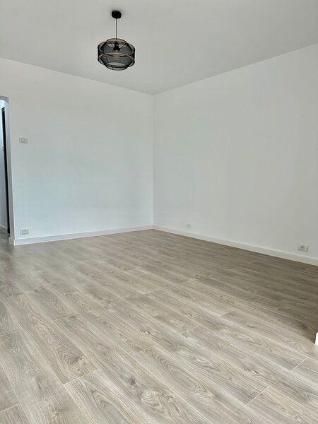 Titan - Metrou Costin Georgian