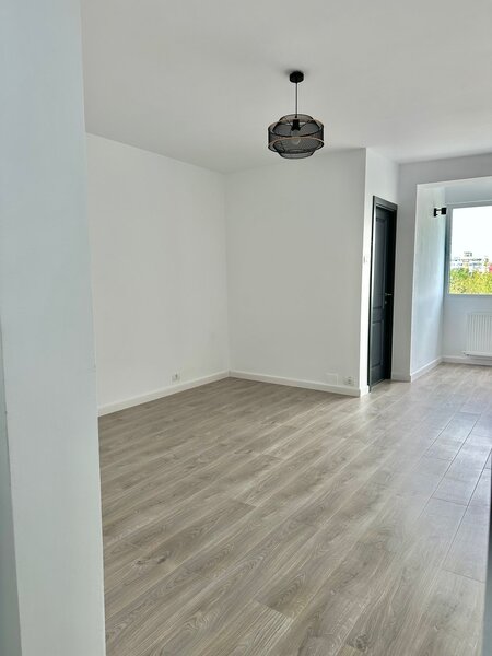 Titan - Metrou Costin Georgian