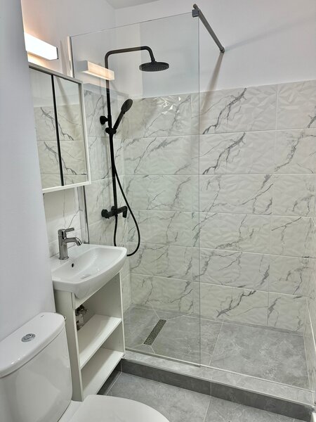 Titan - Metrou Costin Georgian